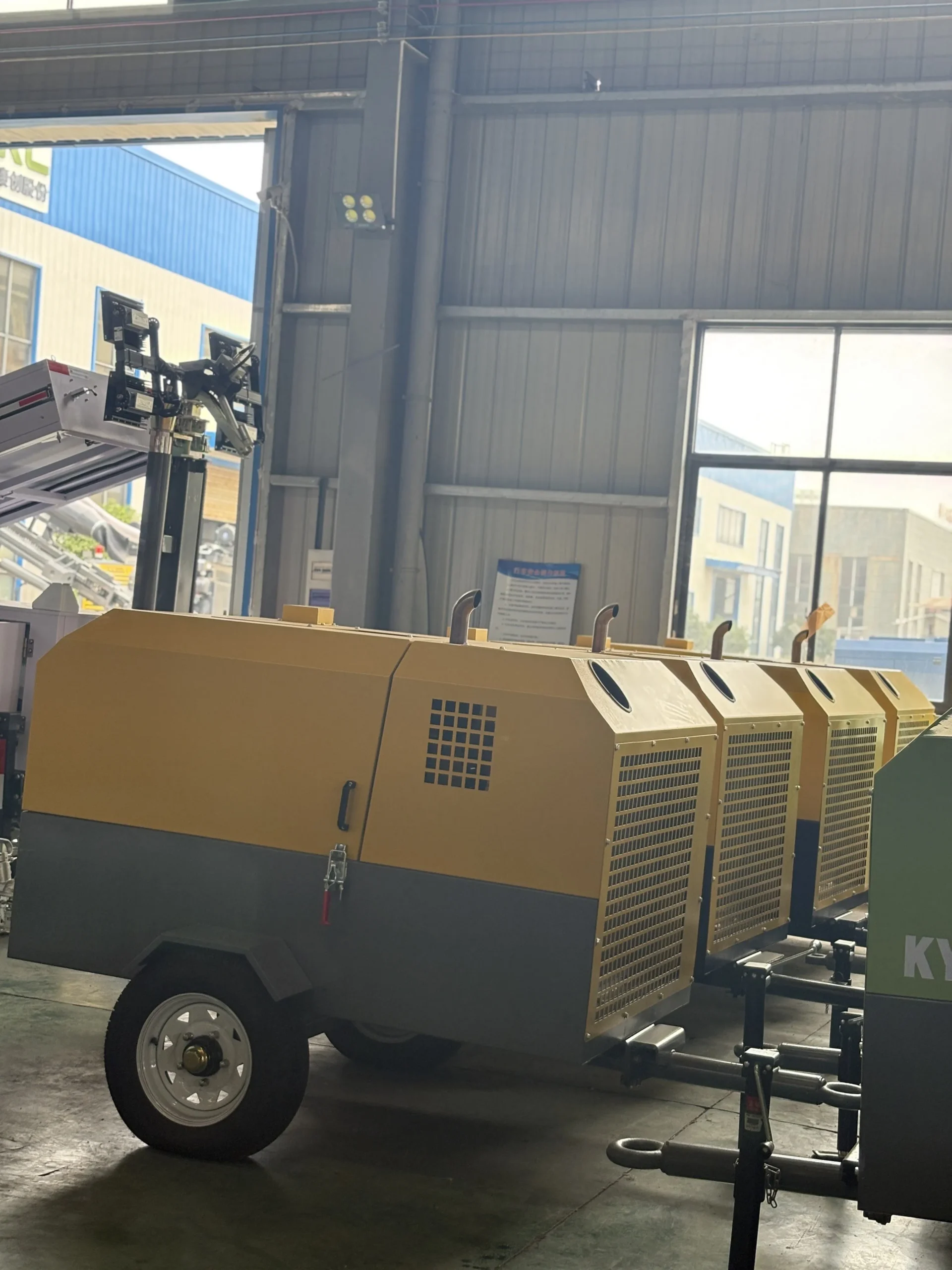 Diesel Engine Screw Compressors -- Customized Mobile for Mining(8Bar 185CFM 41kw) - Image 6