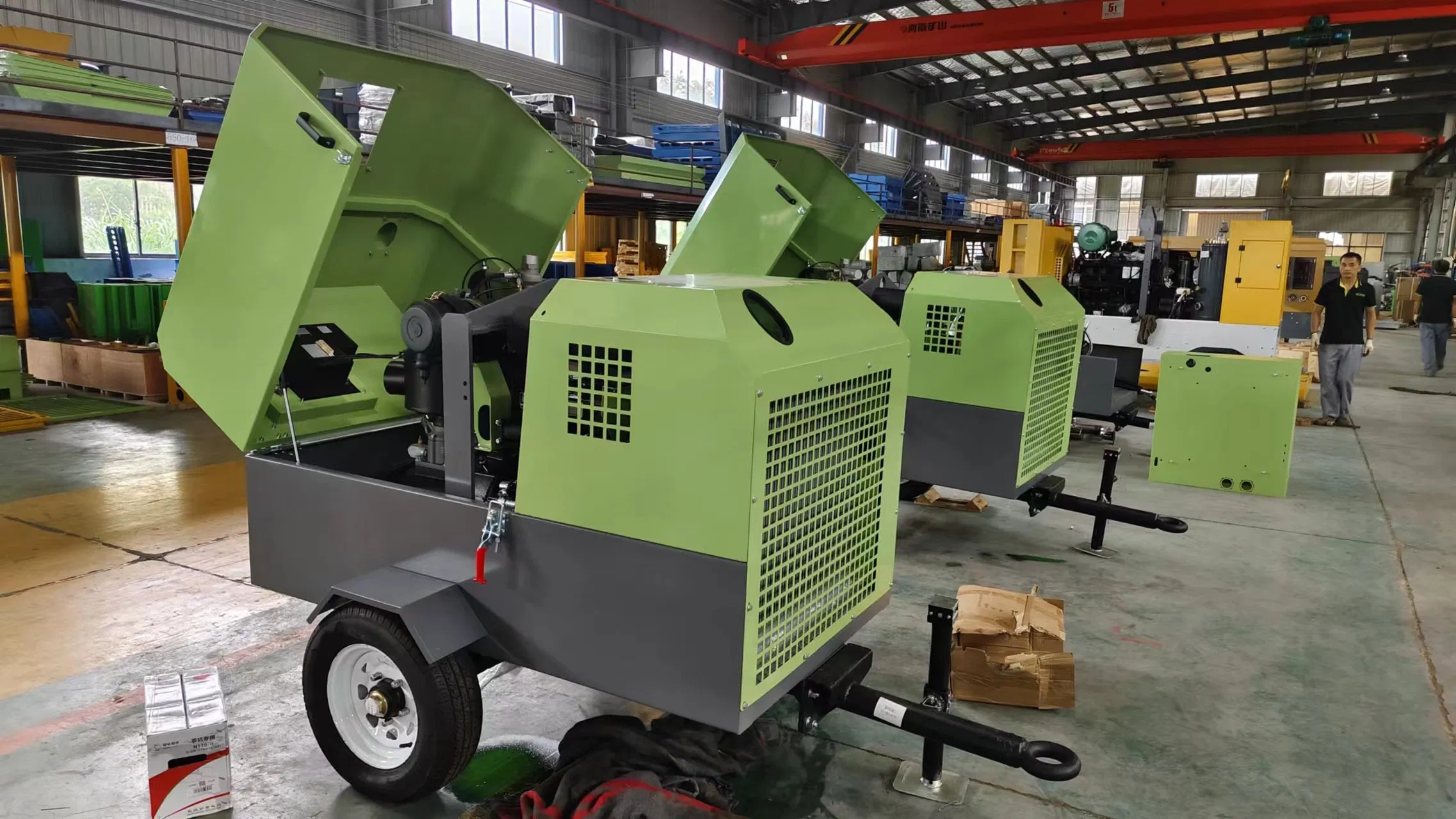 Custom Diesel Portable Construction 4-Cylinders Towable Air Compressor - Image 4