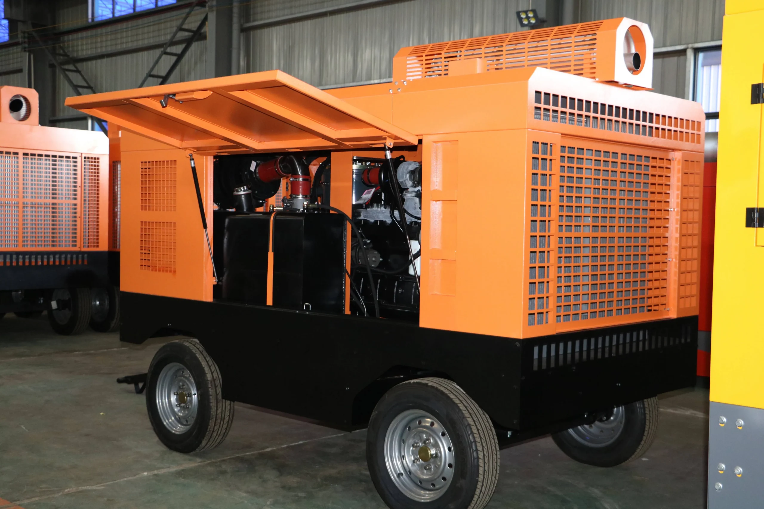 Cummins Diesel Engine Air Compressor - 132kw 15Bar 550CFM - Image 2