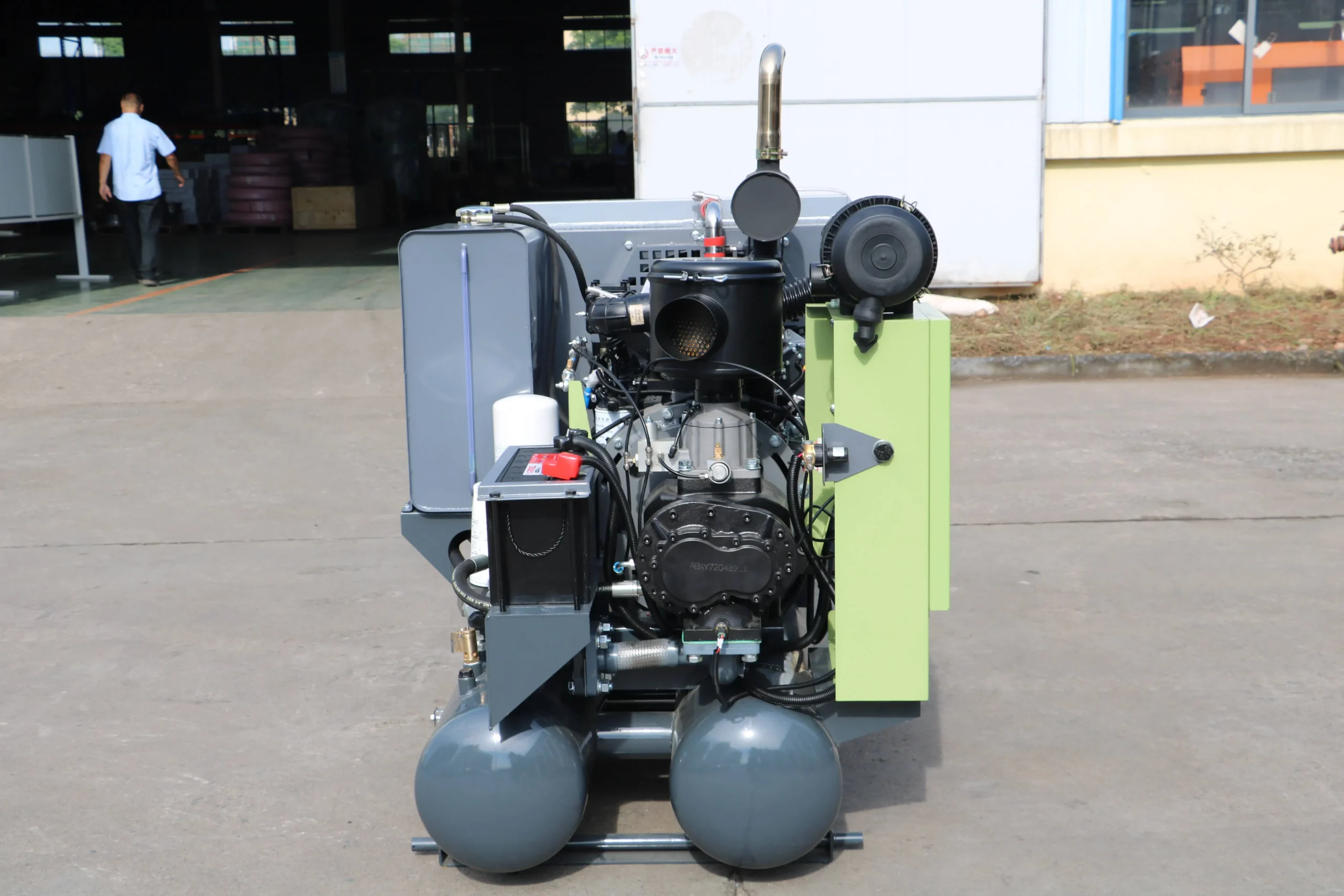 Dual-Tank Diesel Air Compressor (Xichai 41kw 185CFM 8Bar) - Image 6