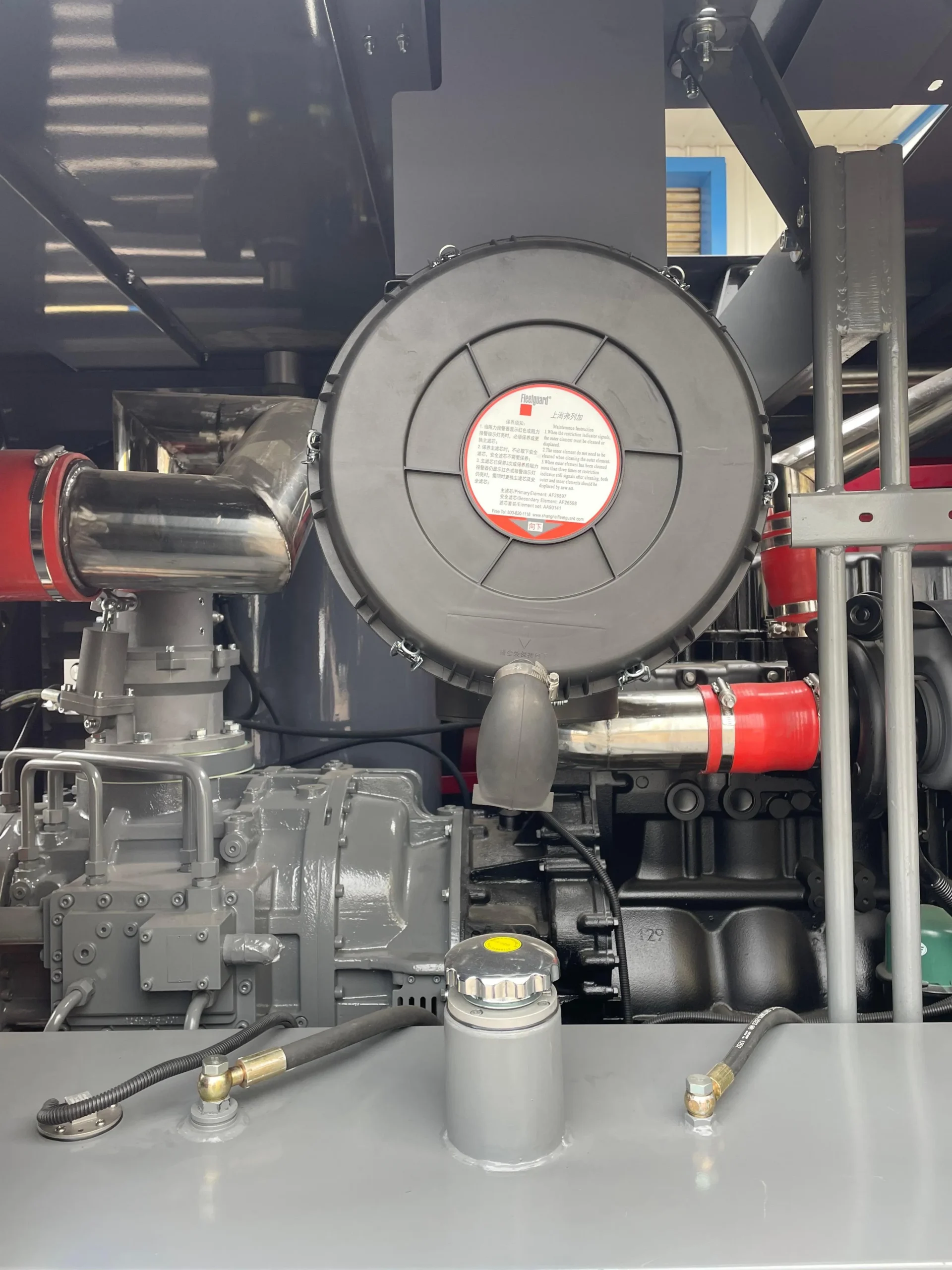 Cummins Two Stage Skid Diesel Screw Air Compressor - 294kw 25Bar 1100CFM - Image 4