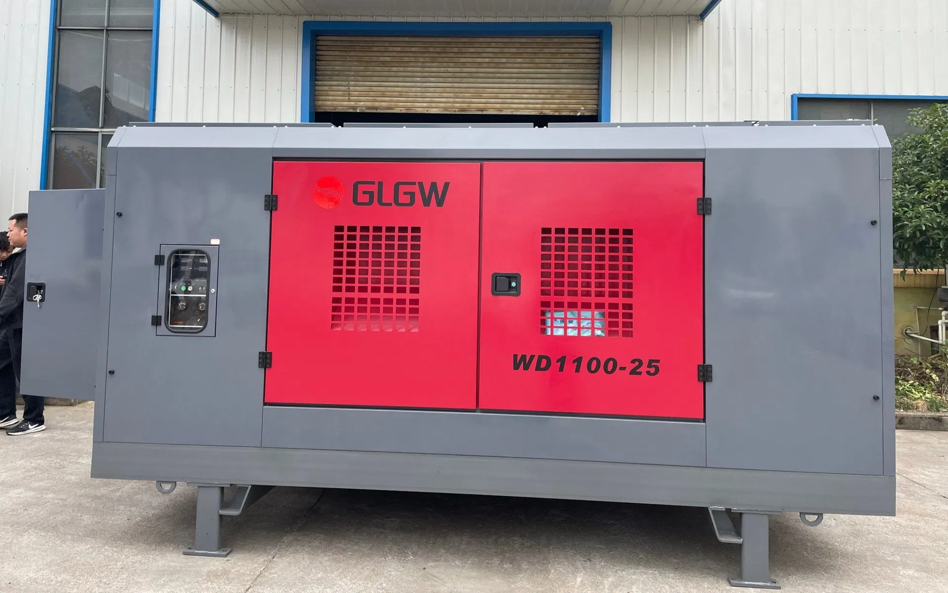 Cummins Two Stage Skid Diesel Screw Air Compressor - 294kw 25Bar 1100CFM