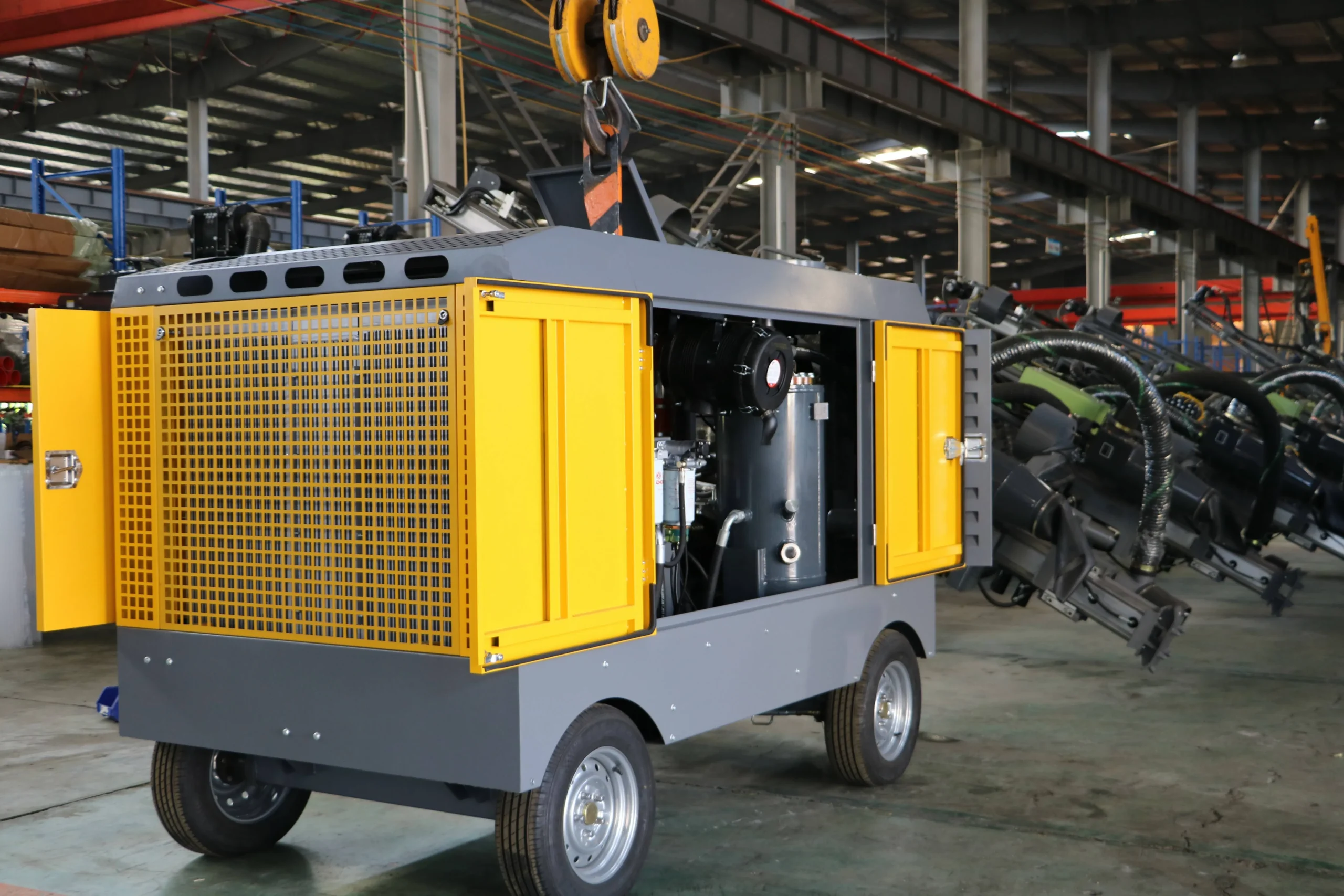Cummins Wheel Portable Diesel Air Compressor - 18Bar 650CFM - Image 3